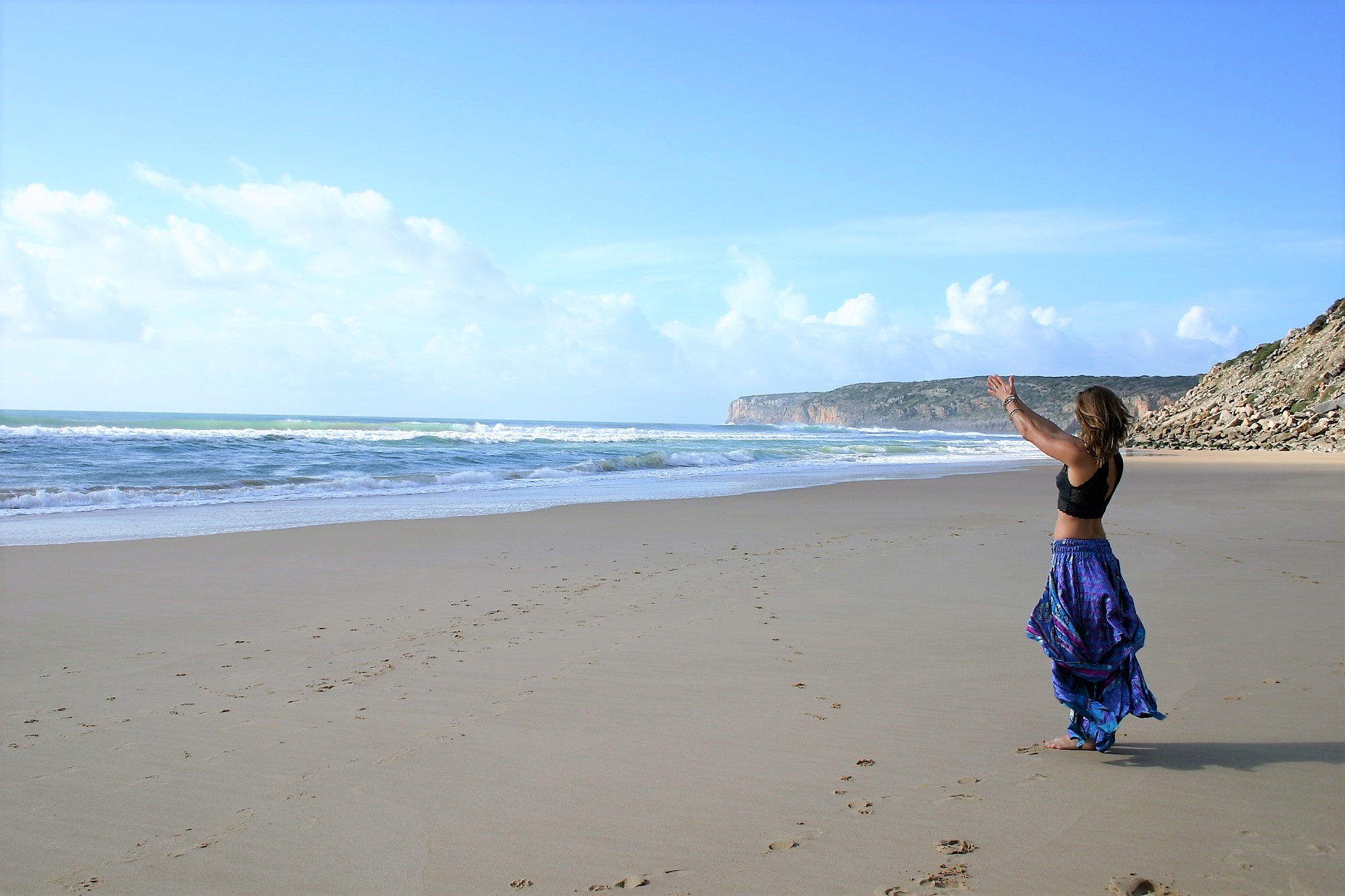 yoga wellness health nutrition retreats portugal